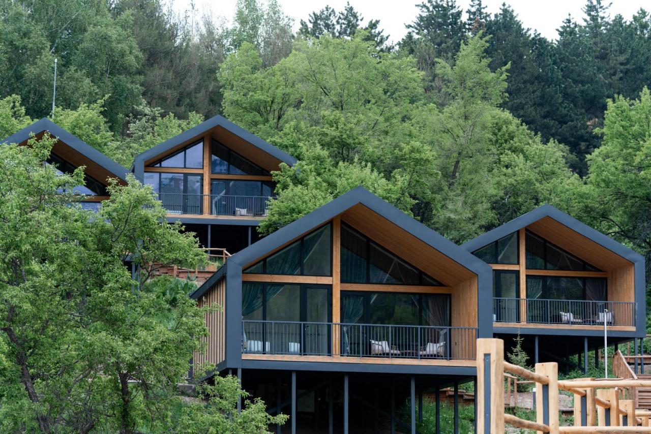 Qazaq Auyl Eco Hotel Almaty Ngoại thất bức ảnh