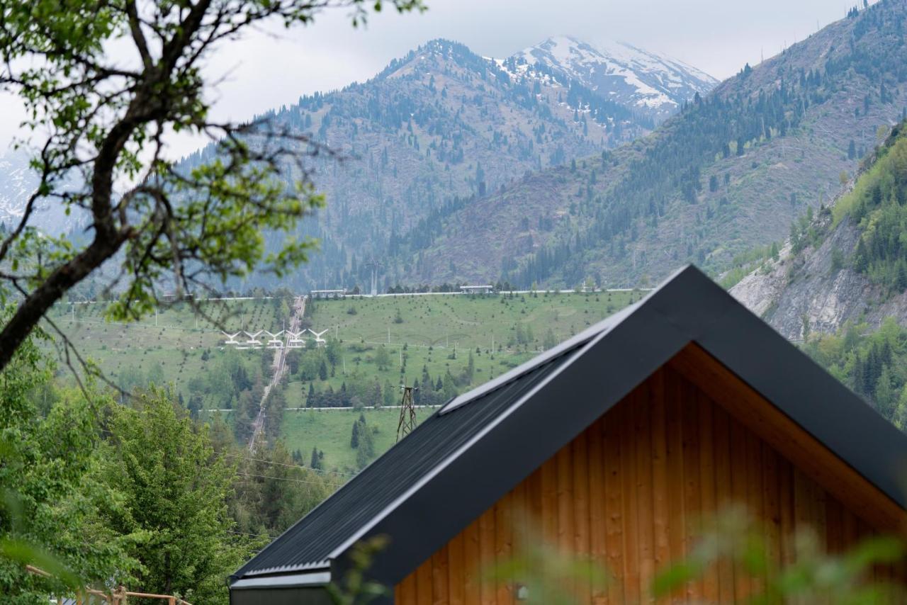 Qazaq Auyl Eco Hotel Almaty Ngoại thất bức ảnh