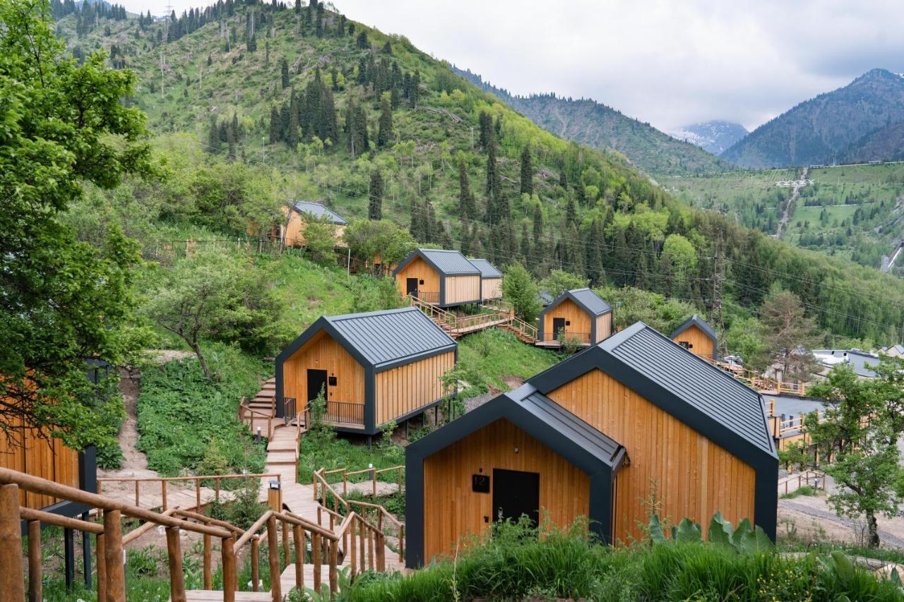 Qazaq Auyl Eco Hotel Almaty Ngoại thất bức ảnh