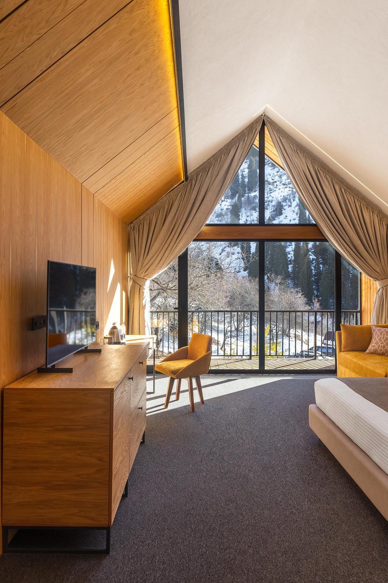 Qazaq Auyl Eco Hotel Almaty Ngoại thất bức ảnh