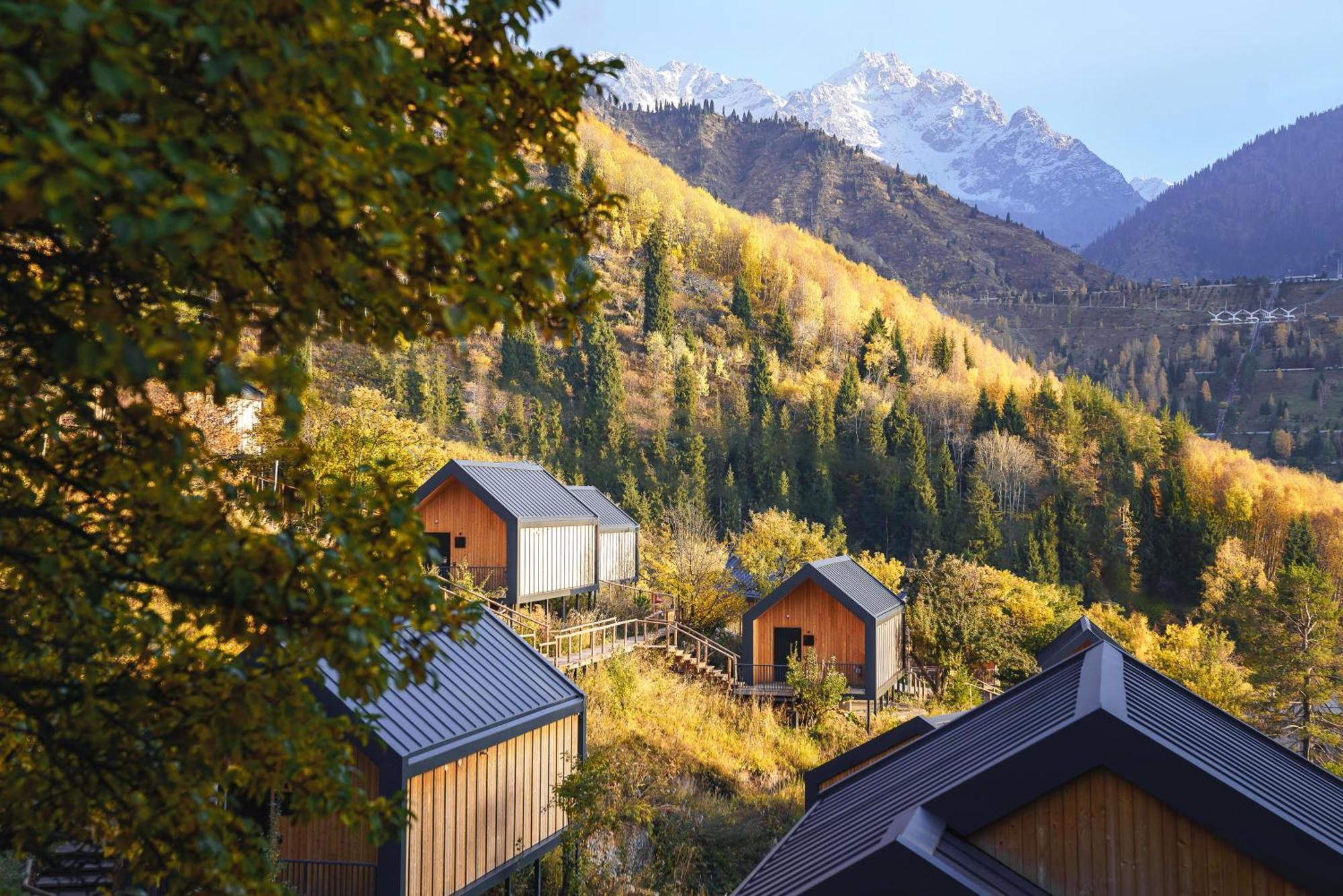 Qazaq Auyl Eco Hotel Almaty Ngoại thất bức ảnh